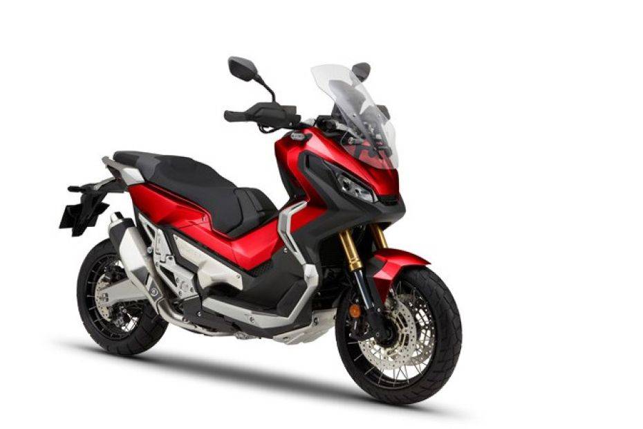 Honda X-ADV Candy Chromosphere Red Honda X-ADV Candy Chromosphere Red