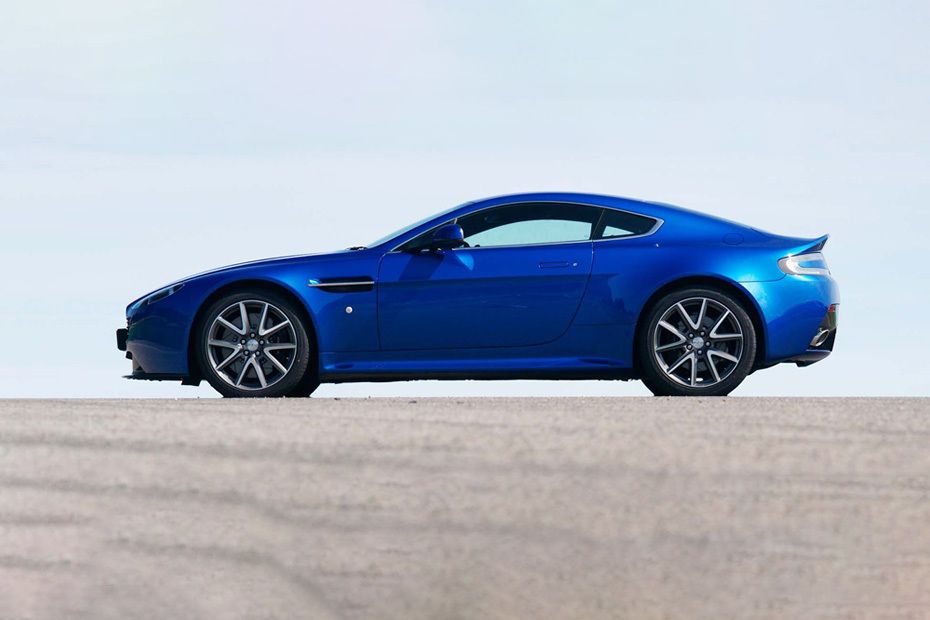 Vantage (2016-2018) Side view