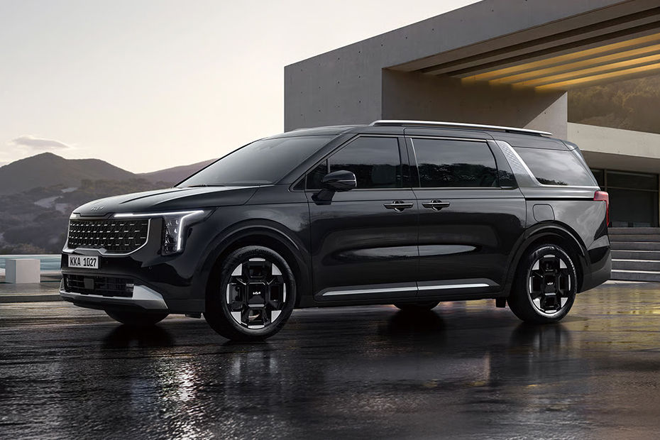 Carnival Front deep low Angle View