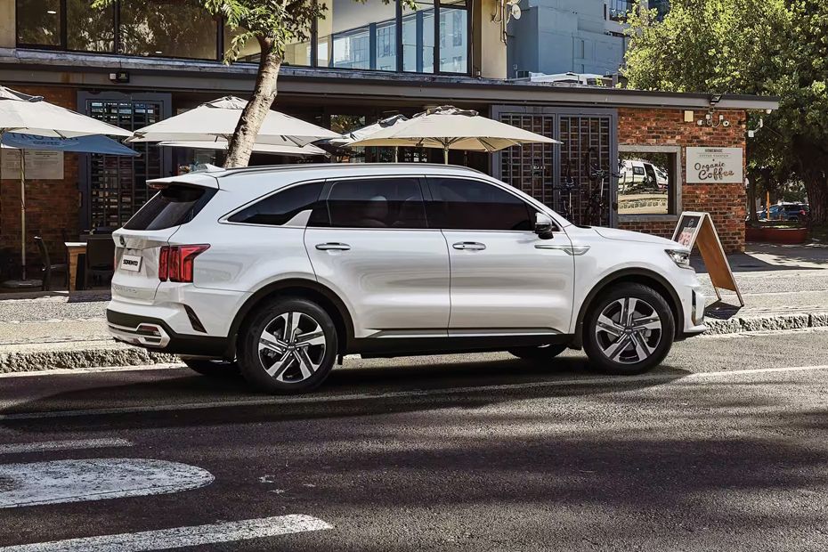 Sorento Rear angle view