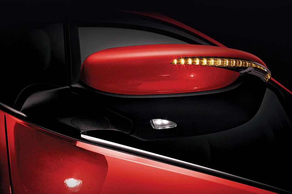 Kia Cerato Drivers Side Mirror Front Angle Kia Cerato Drivers Side Mirror Front Angle