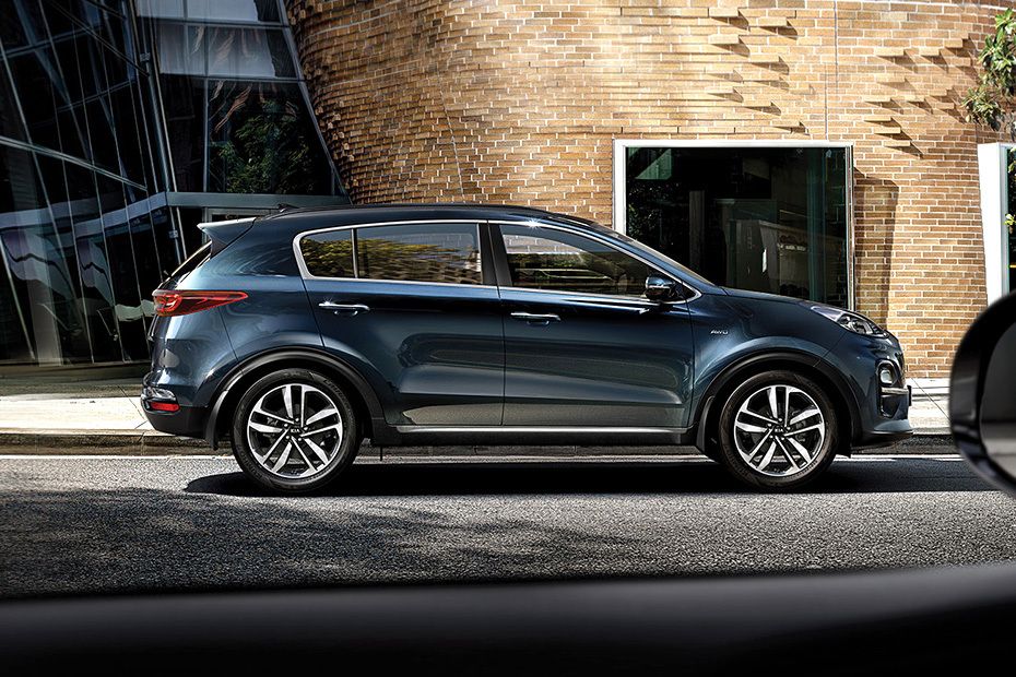 Kia Sportage Drivers Sideview Kia Sportage Drivers Sideview