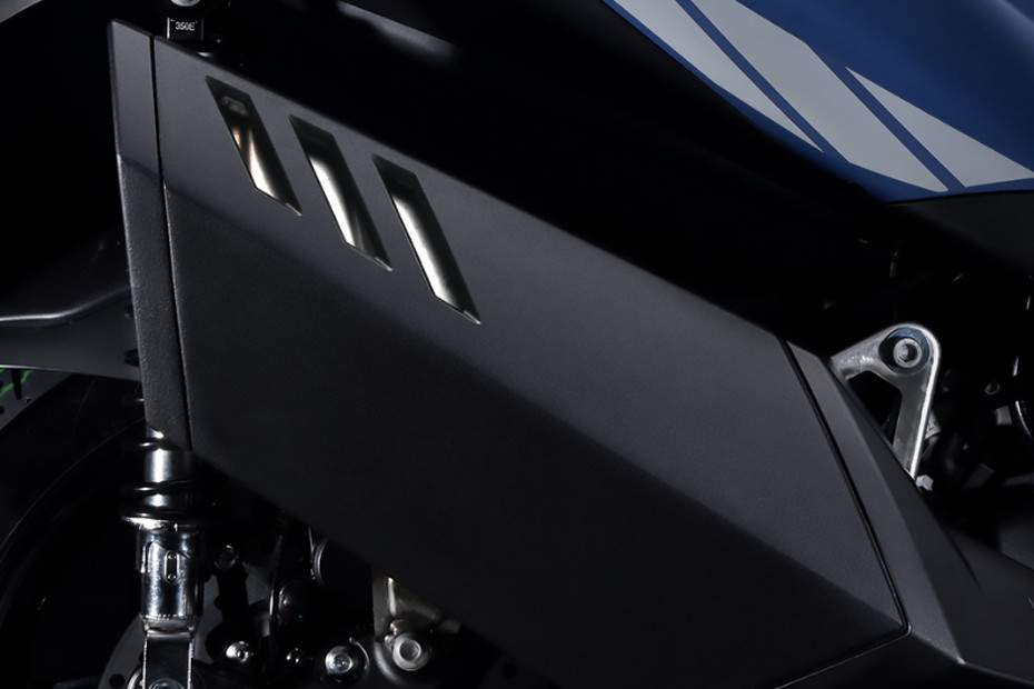 Zontes 368E Exhaust View Zontes 368E Exhaust View