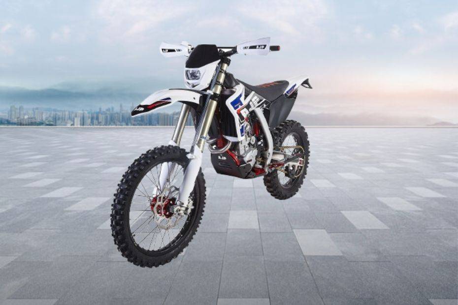 Motosikal AJP SPR 310R Standard 2024 di Malaysia