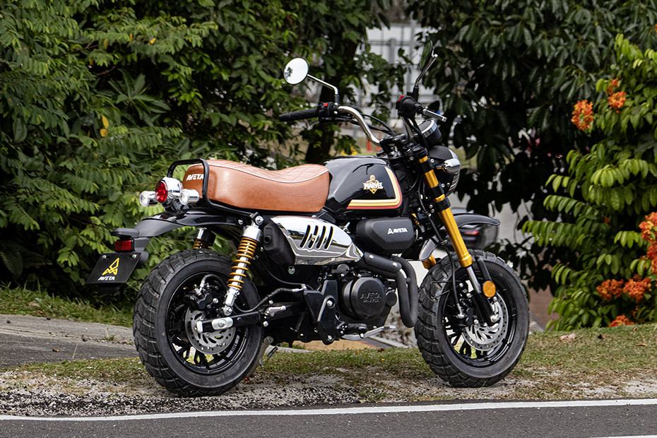 Aveta Marvel 150 Back Side View