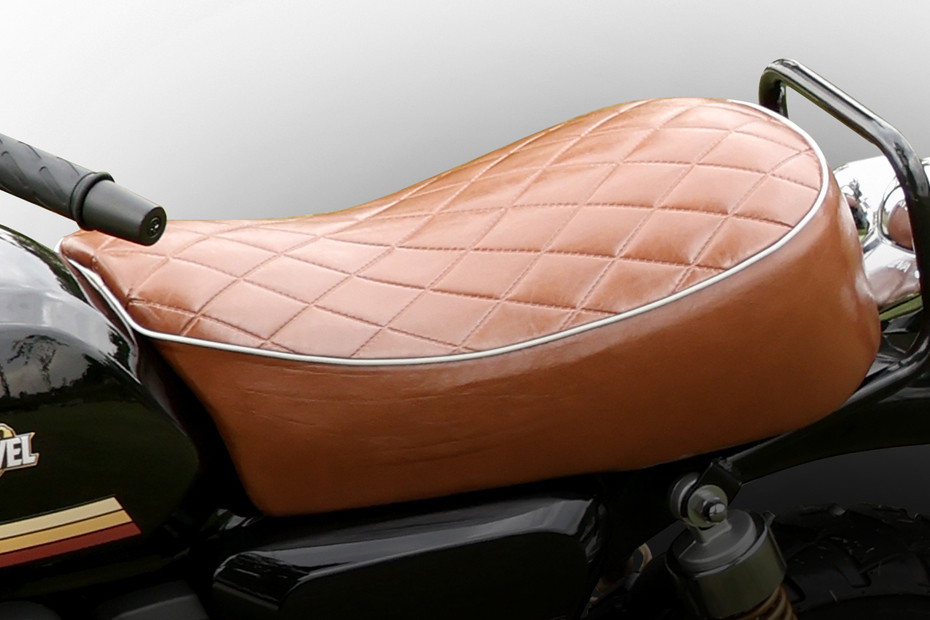 Aveta Marvel 150 Rider Seat View