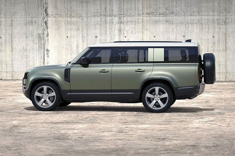 Defender 130 Side view