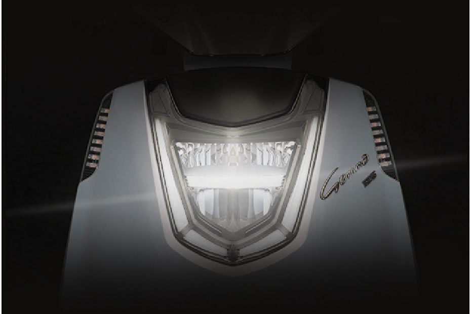 Wmoto Gemma 125 Head Light View Wmoto Gemma 125 Head Light View
