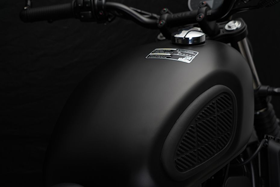 Wmoto BOBBIE VII Fuel Tank View Wmoto BOBBIE VII Fuel Tank View