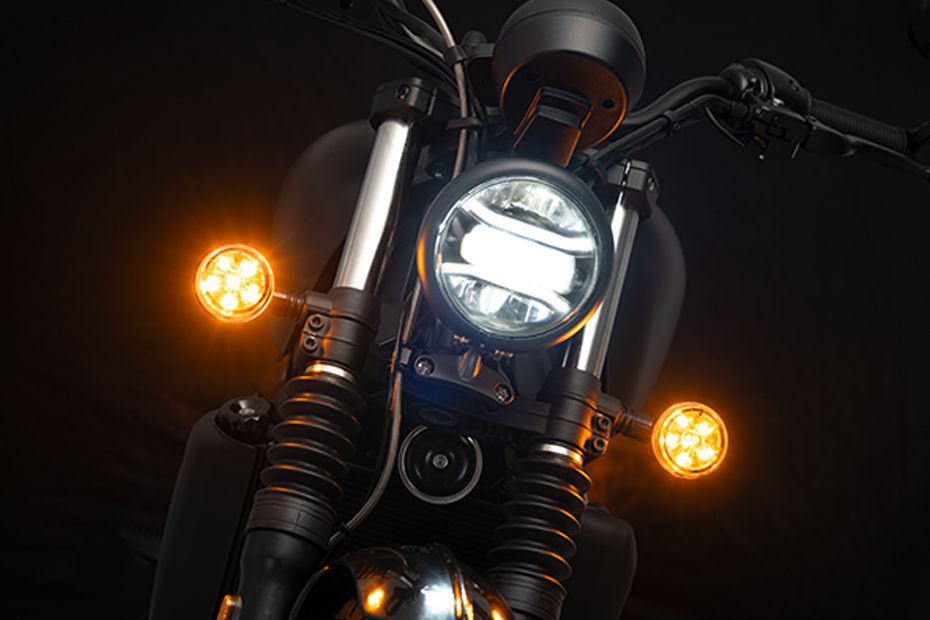 Wmoto BOBBIE VII Head Light View Wmoto BOBBIE VII Head Light View