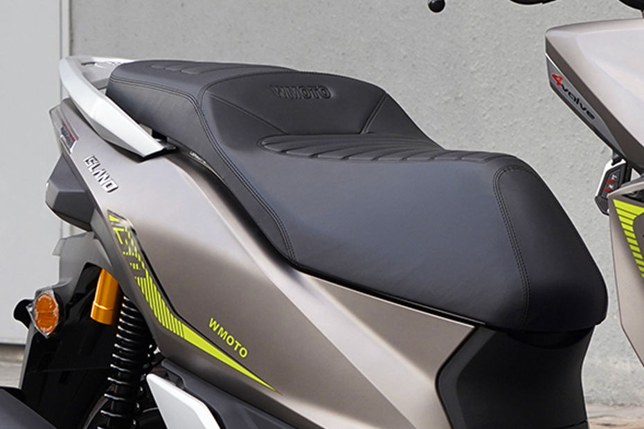Wmoto Island 150 Rider Seat View