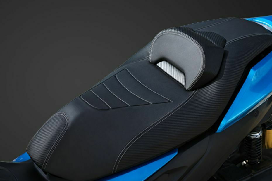 Wmoto Griffin 205 Rider Seat View