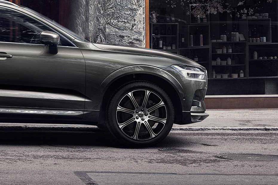 Volvo XC60 2024 Price Malaysia, July Promotions & Specs