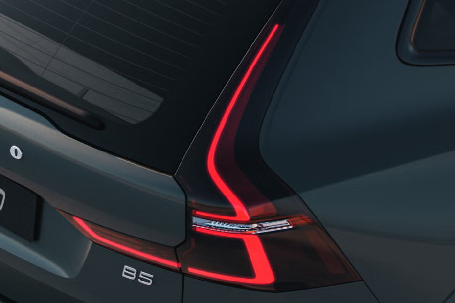 XC60 Tail light
