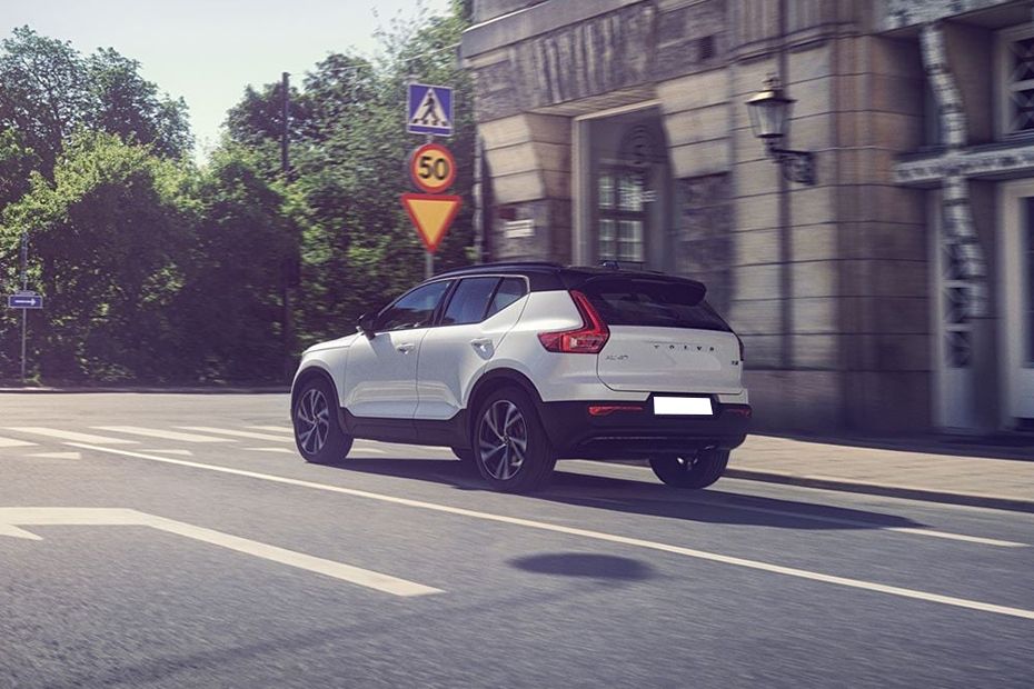 Rear Medium View of Volvo XC40 Rear Medium View of Volvo XC40