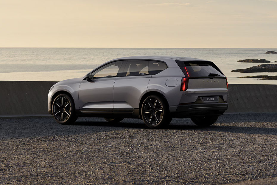 Rear Cross Side View of Volvo EX60 Rear Cross Side View of Volvo EX60