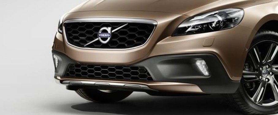 V40 Cross Country Grille View V40 Cross Country Grille View