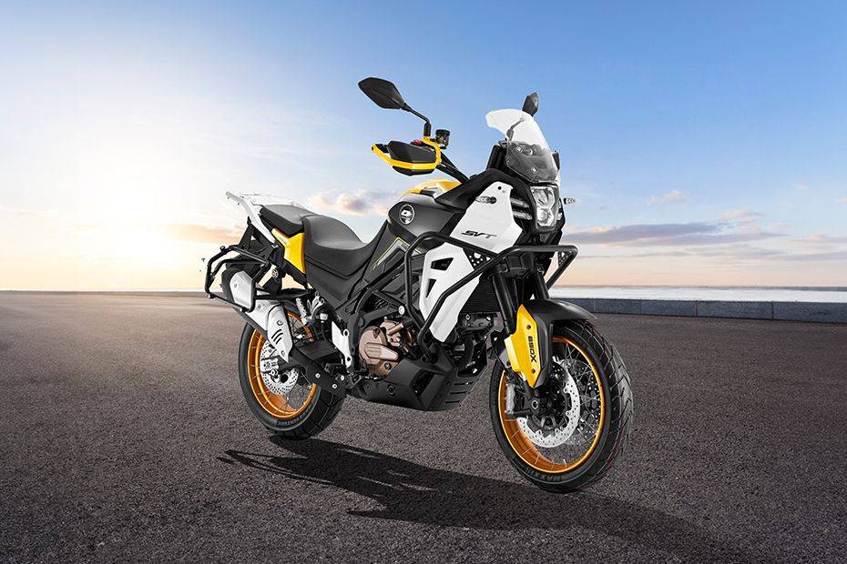 Motosikal QJ Motor SVT 650 X Standard 2024 di Malaysia