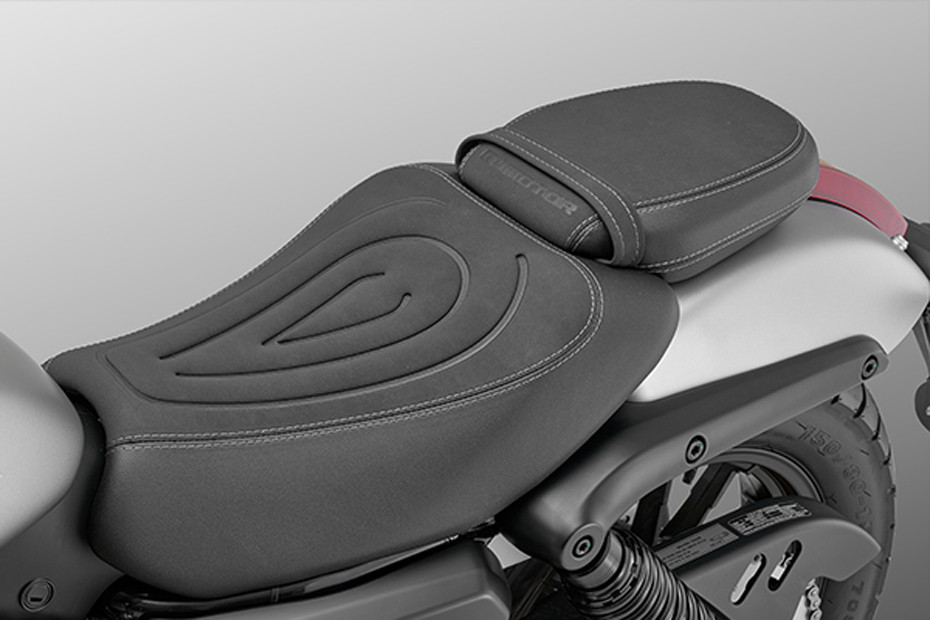 QJ Motor SRV 250 AMT Rider Seat View