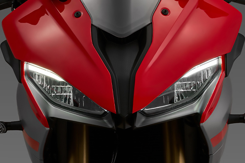 QJ Motor SRK250R Head Light View QJ Motor SRK250R Head Light View