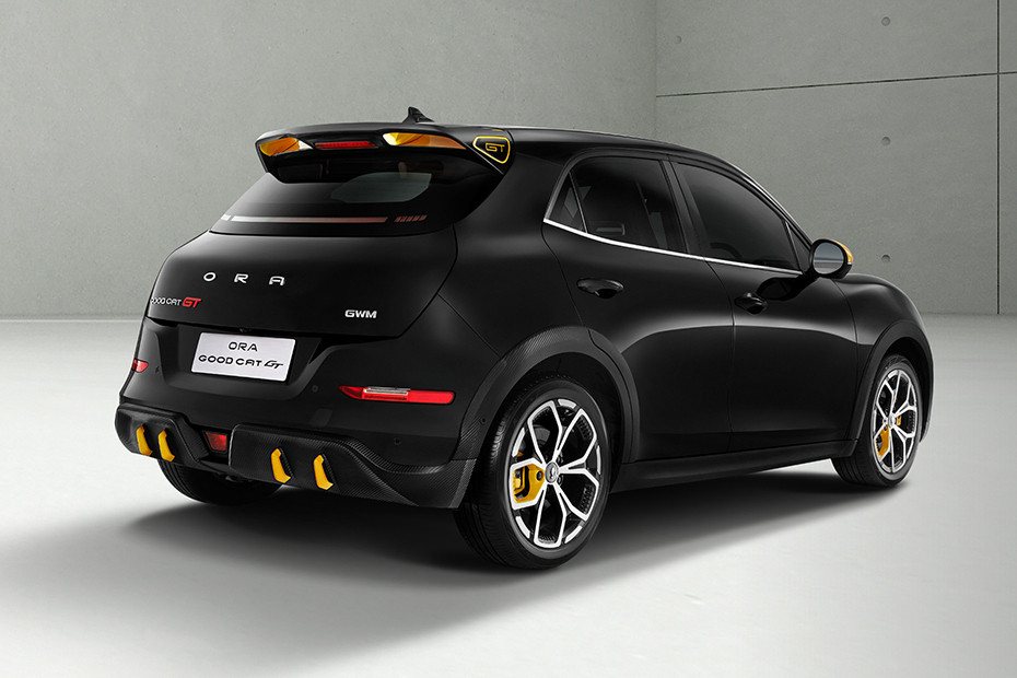 Ora Good Cat Rear angle view