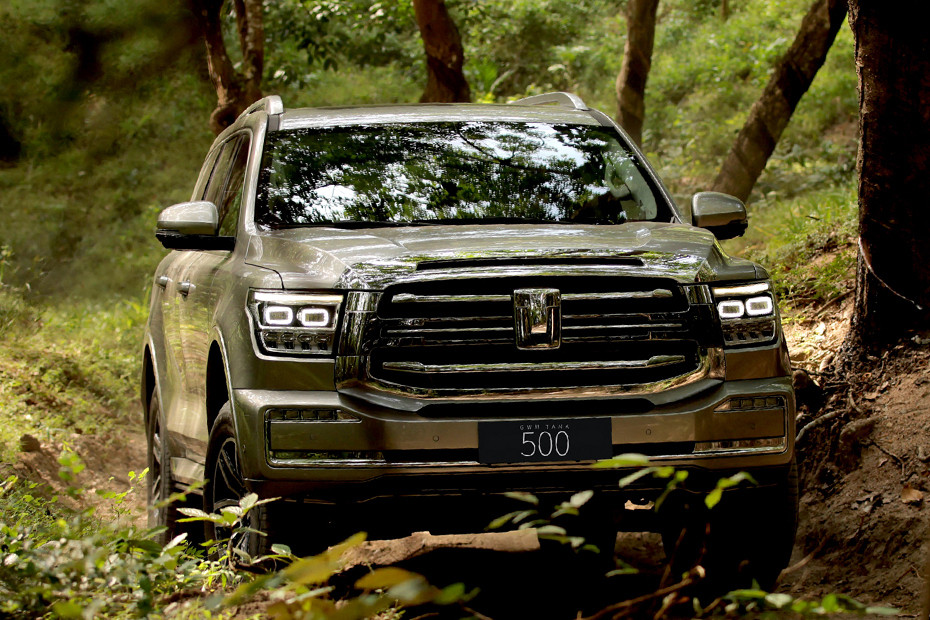 GWM Tank 500 Front Medium View