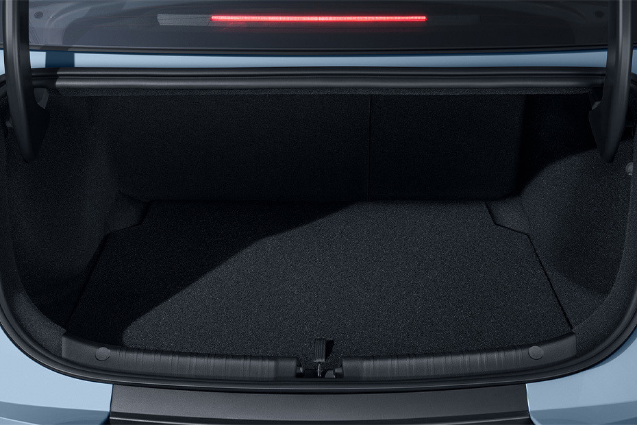 Trunk Open Closer View of Seal 6