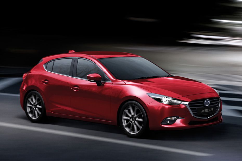 Mazda 3 Hatchback (2017-2018) Front Cross Side View Mazda 3 Hatchback (2017-2018) Front Cross Side View