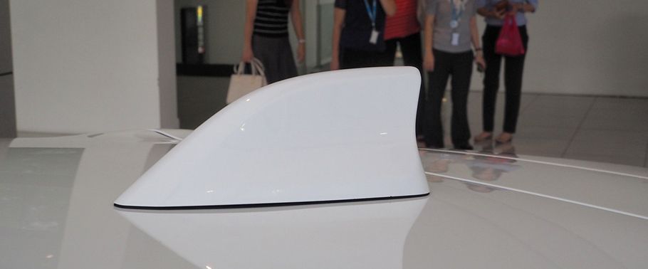 3 Sport Roof Antenna 3 Sport Roof Antenna