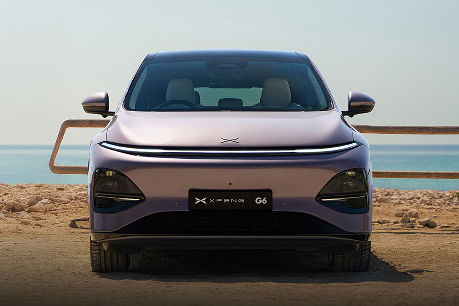 Full Front View of G6