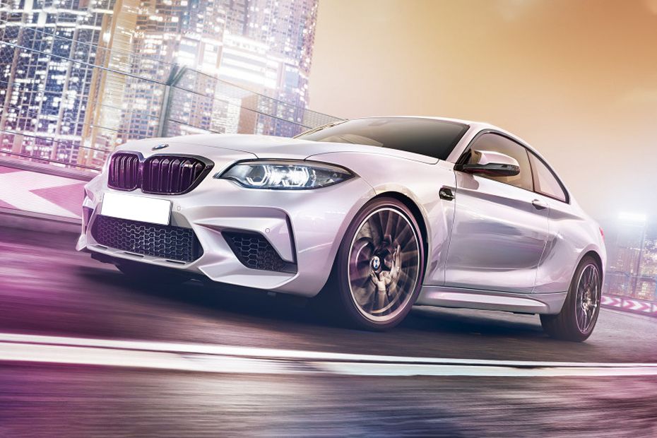 M2 Coupe (2017-2022) Front deep low Angle View