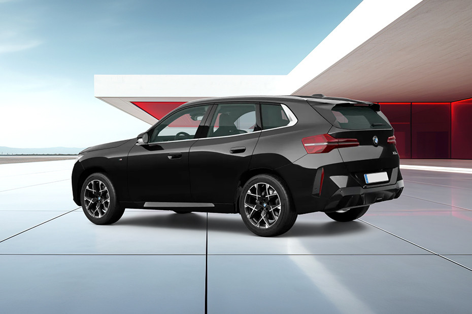 Rear Cross Side View of BMW X3 Rear Cross Side View of BMW X3