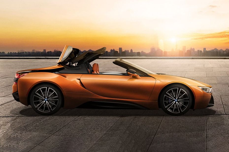 BMW i8 Roadster Drivers Sideview BMW i8 Roadster Drivers Sideview