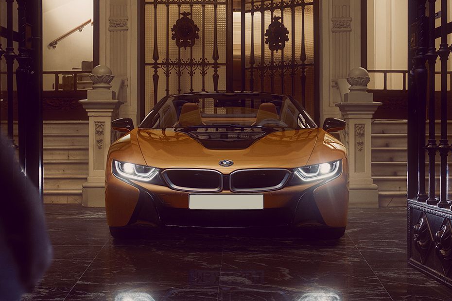 Full Front View of i8 Roadster Full Front View of i8 Roadster