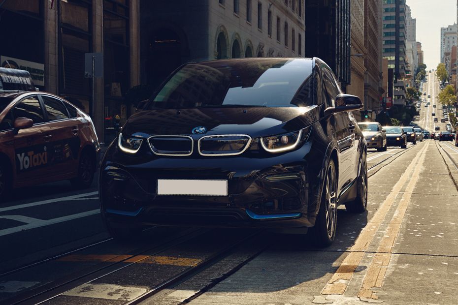 i3s Front deep low Angle View