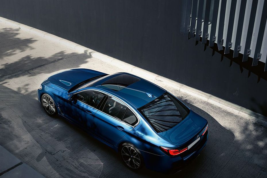 Top View of 5 Series Sedan 2021 Top View of 5 Series Sedan 2021