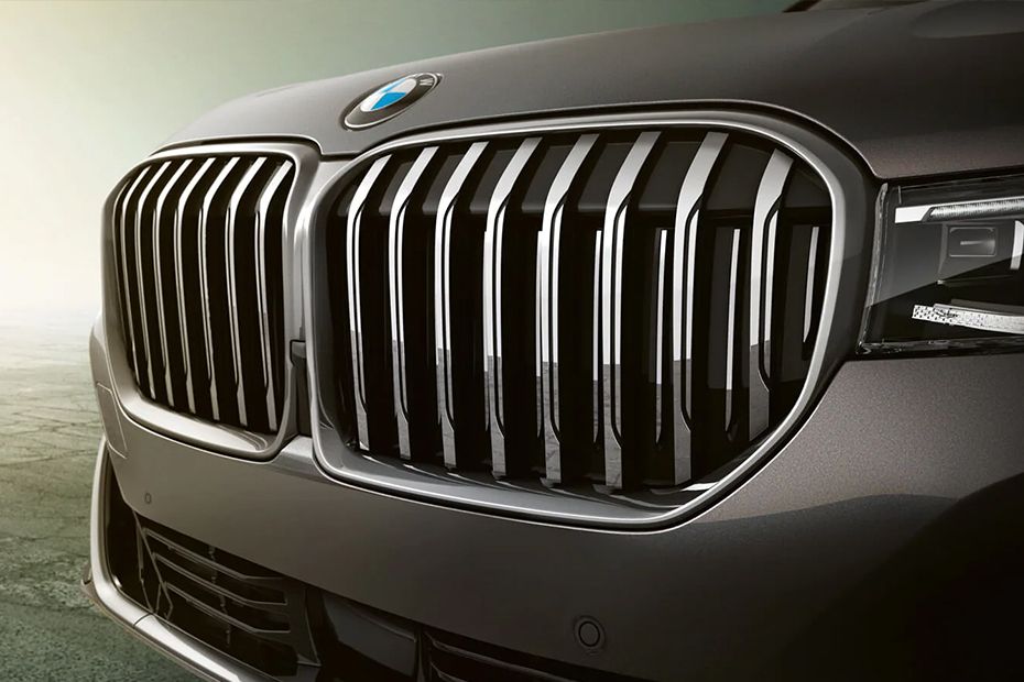 7 Series Sedan 2023 Grille View 7 Series Sedan 2023 Grille View