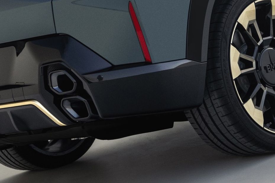 Exhaust Pipe of BMW XM