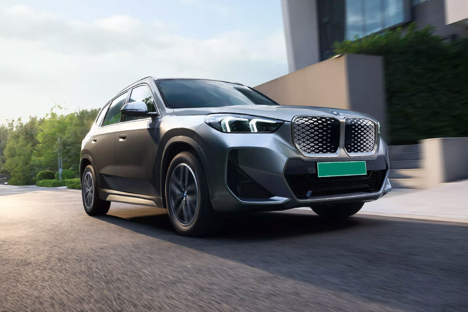 Kereta BMW iX1 xDrive30 M Sport 2026 di Malaysia