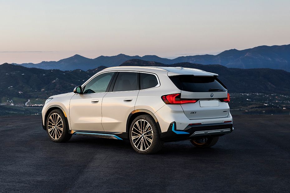 Rear Medium View of BMW iX1