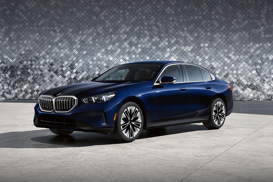 Kereta BMW 5 Series Sedan 530i M Sport 2026 di Malaysia