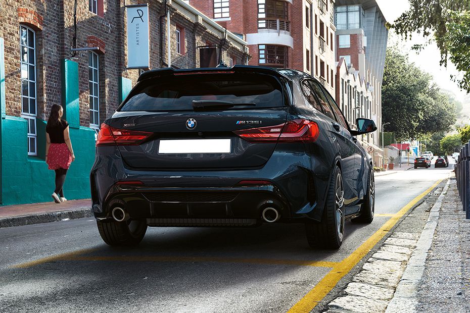 1 Series Rear angle view 1 Series Rear angle view