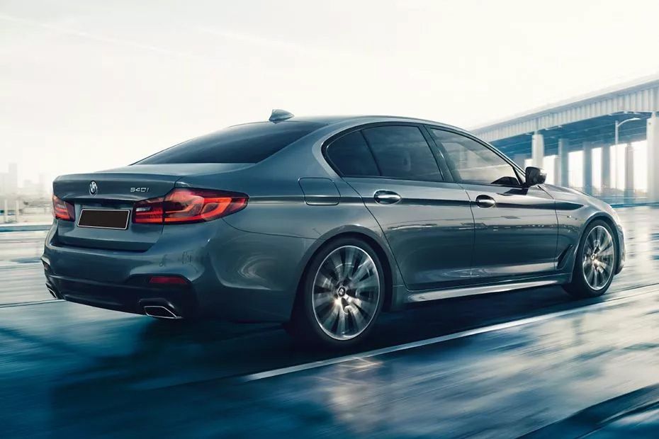 5 Series Sedan Rear Medium Side View 5 Series Sedan Rear Medium Side View