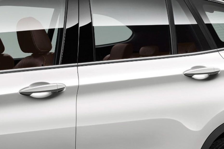 X1 (2015-2019) Door handle