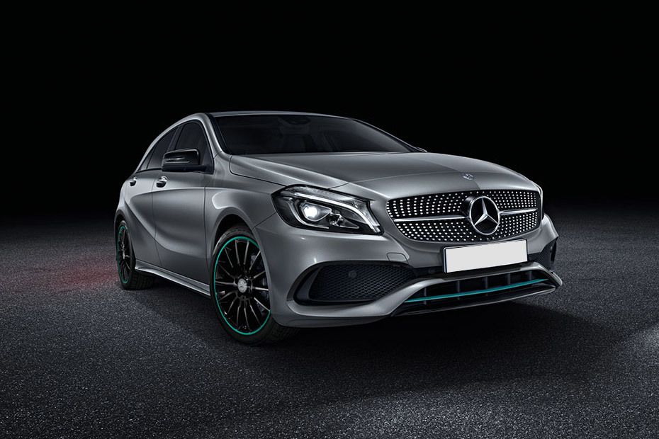 Mercedes Benz A-Class (2016-2018) Front Cross Side View Mercedes Benz A-Class (2016-2018) Front Cross Side View
