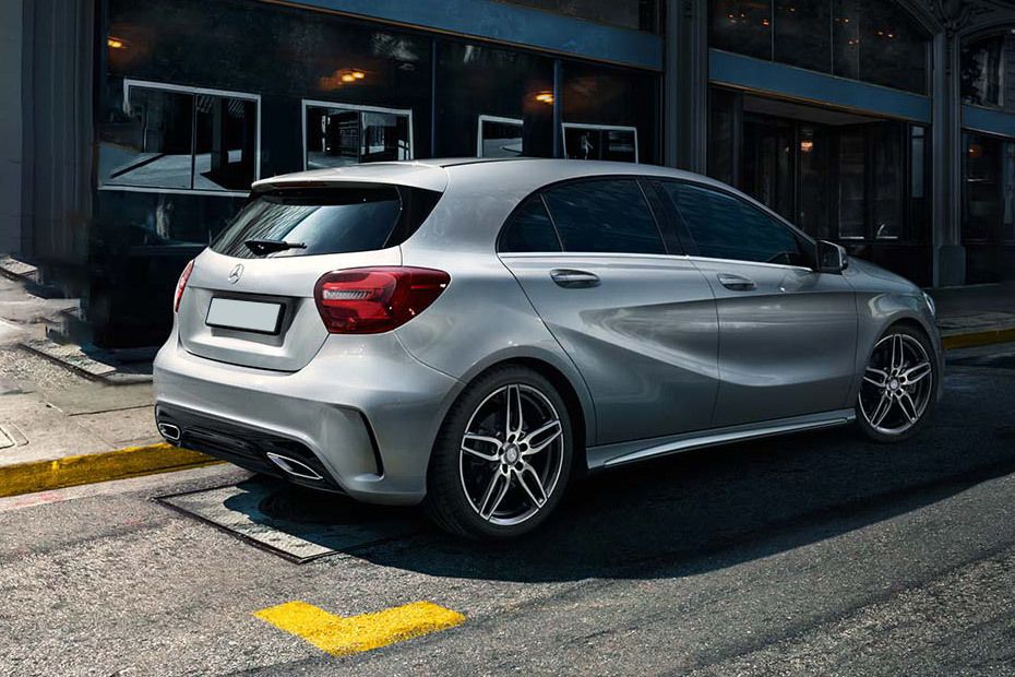 A-Class (2016-2018) Rear angle view A-Class (2016-2018) Rear angle view