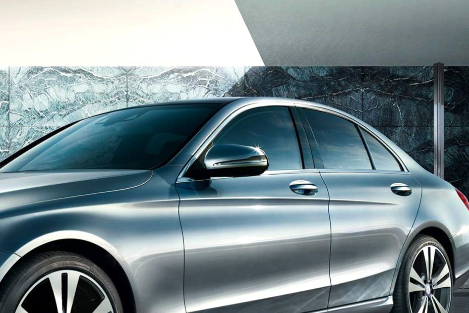 Mercedes Benz C-Class Saloon (2016-2018) Drivers Side Mirror Front Angle