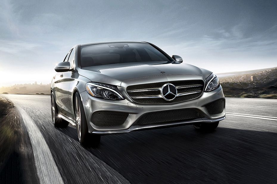 C-Class Saloon (2016-2018) Medium Angle Front View