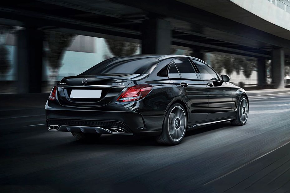 C-Class Saloon (2016-2018) Rear angle view