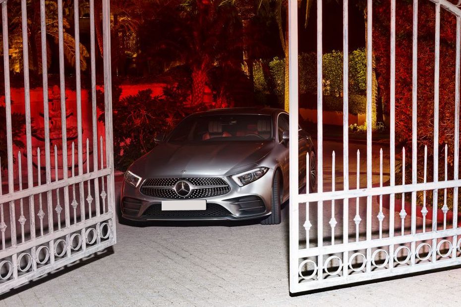 Mercedes Benz CLS-Class Coupe Front Cross Side View Mercedes Benz CLS-Class Coupe Front Cross Side View